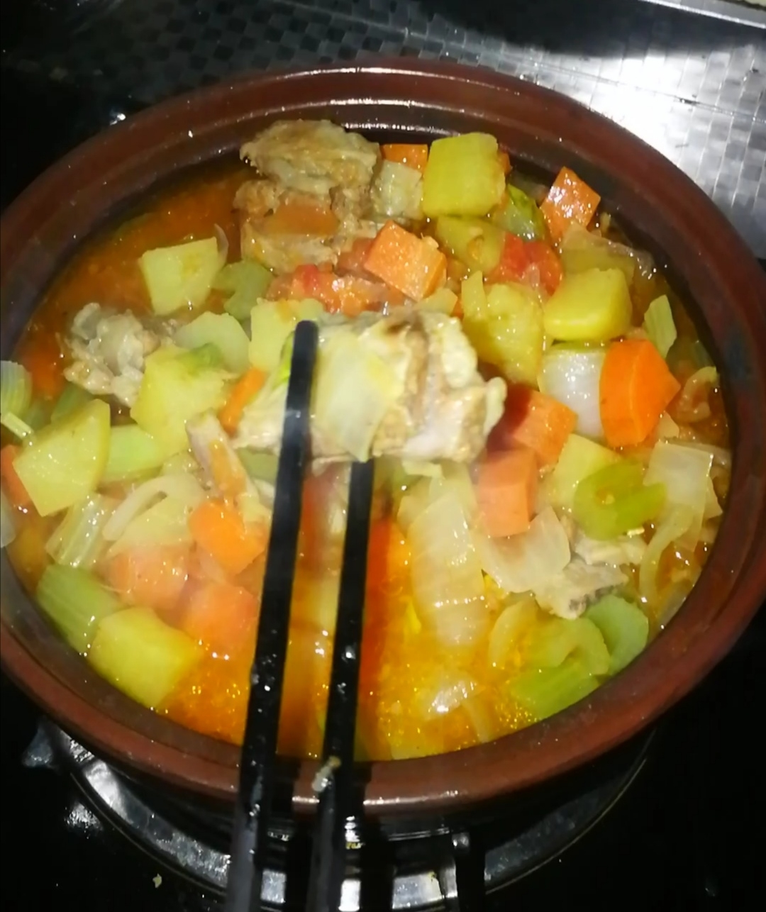 羅宋牛排湯的做法-家常味燉菜譜-易網健康養生網 羅宋牛排湯的做法-家常味燉菜譜