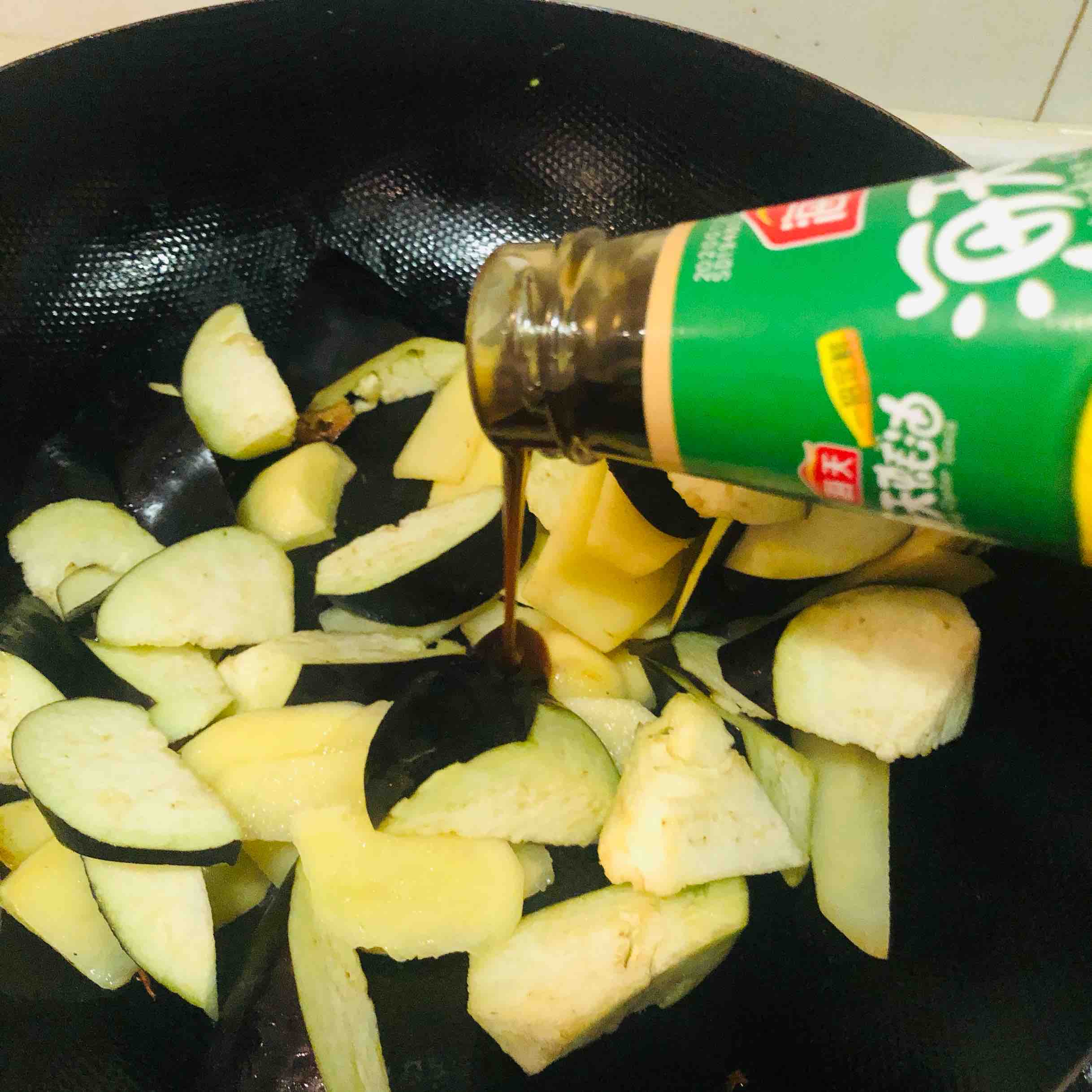 超級(jí)簡(jiǎn)單、健康的茄子燒土豆的做法-咸鮮味燉菜譜-易網(wǎng)健康養(yǎng)生網(wǎng) 超級(jí)簡(jiǎn)單、健康的茄子燒土豆的做法-咸鮮味燉菜譜