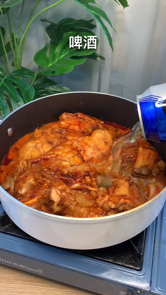 美容豬蹄的做法-咸鮮味燉菜譜-易網健康養生網 美容豬蹄的做法-咸鮮味燉菜譜