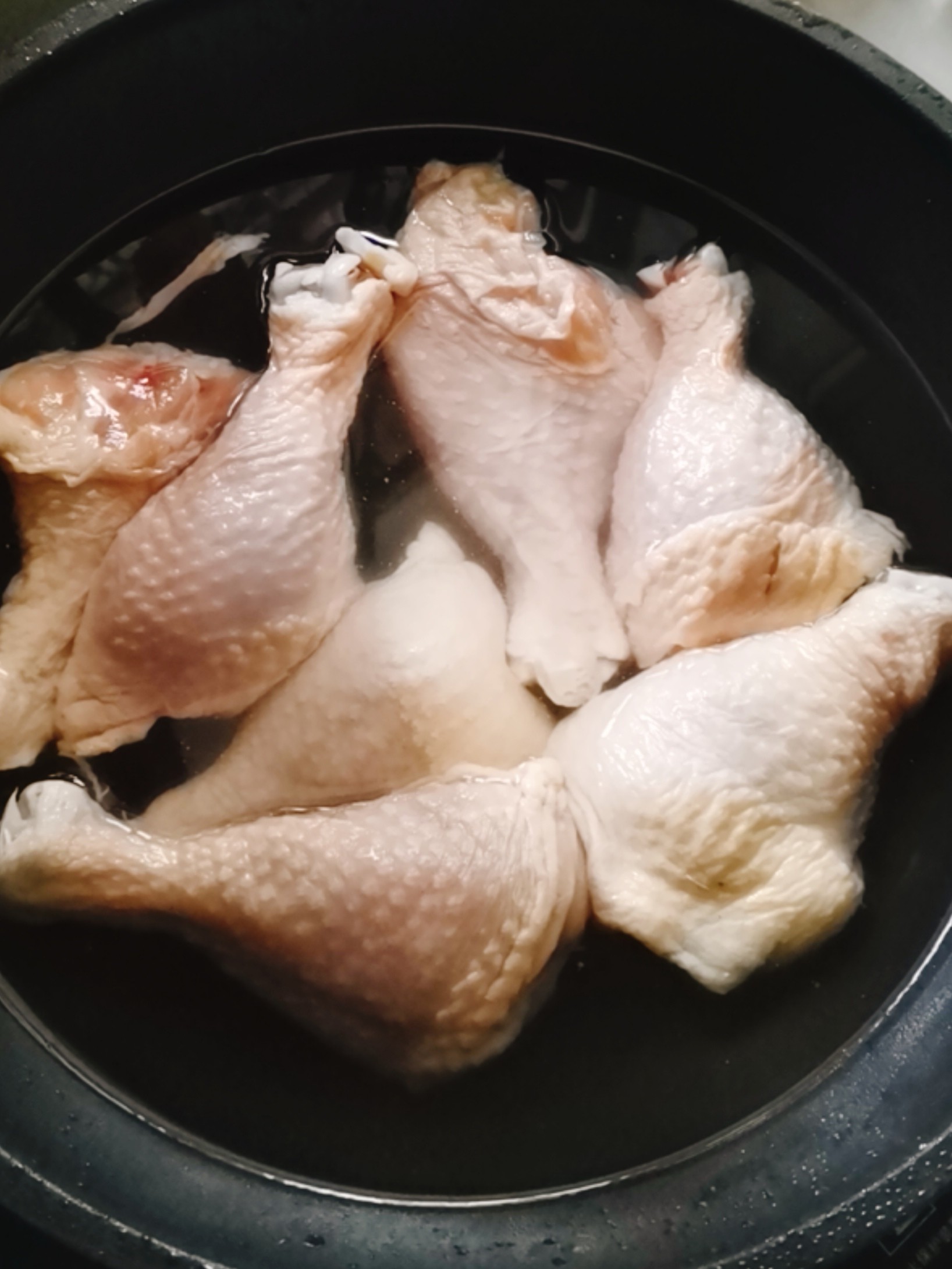 鹵雞腿的做法-咸鮮味煮菜譜-易網(wǎng)<a href=http://www.jsjjzhkt.cn/ target=_blank class=infotextkey>健康養(yǎng)生</a>網(wǎng) 鹵雞腿的做法-咸鮮味煮菜譜