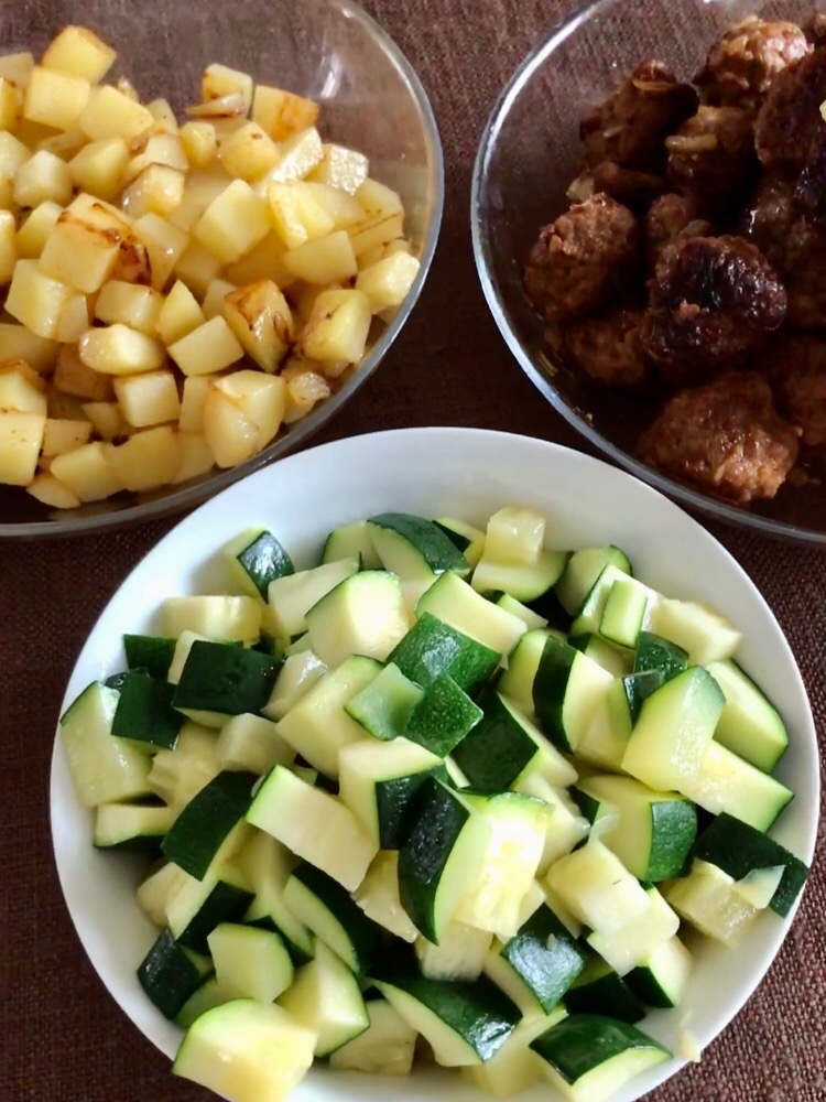 牛肉丸子夜宵的做法-咸鮮味炒菜譜-易網健康養生網 牛肉丸子夜宵的做法-咸鮮味炒菜譜