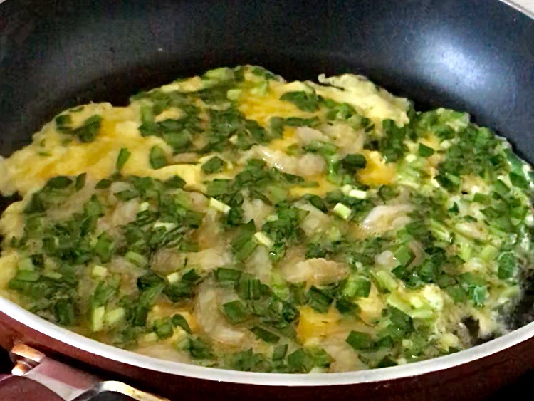 蝦仁煎蛋的做法-咸鮮味煎菜譜