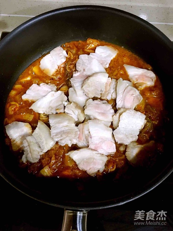 泡菜五花肉的做法-酸辣味炒菜譜-易網(wǎng)健康養(yǎng)生網(wǎng) 泡菜五花肉的做法-酸辣味炒菜譜