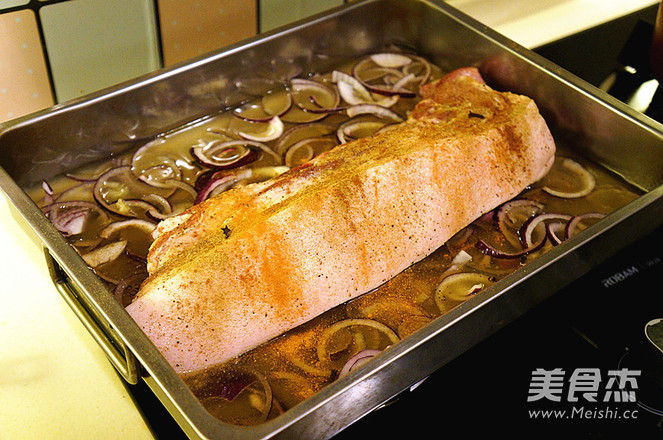 愛爾蘭風(fēng)味烤豬肉的做法-咸鮮味烤菜譜