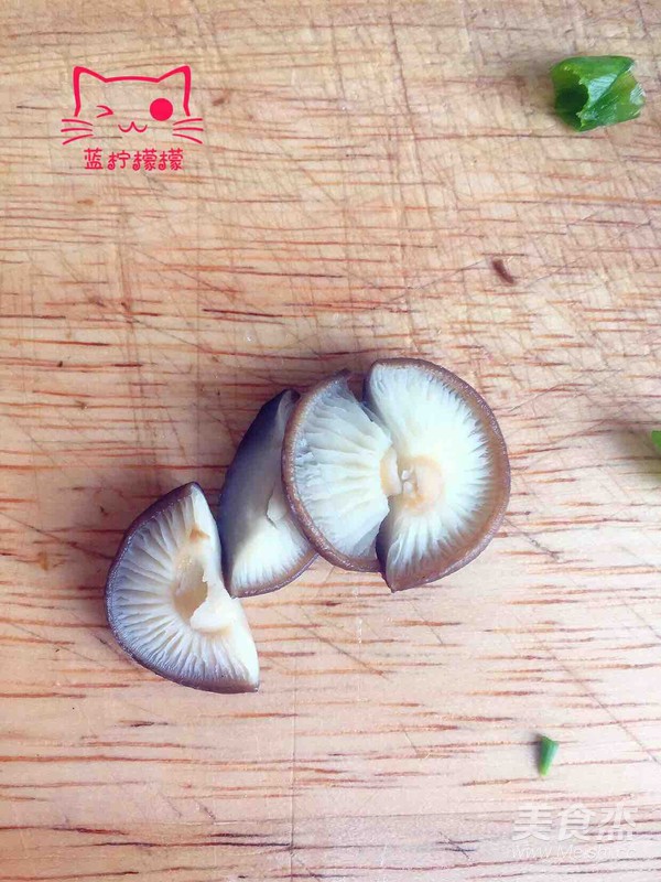 香菇雞肉炸醬面的做法-家常味炸菜譜-易網(wǎng)健康養(yǎng)生網(wǎng) 香菇雞肉炸醬面的做法-家常味炸菜譜