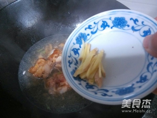 青椒雞翅的做法-其它口味燒菜譜-易網(wǎng)健康養(yǎng)生網(wǎng) 青椒雞翅的做法-其它口味燒菜譜