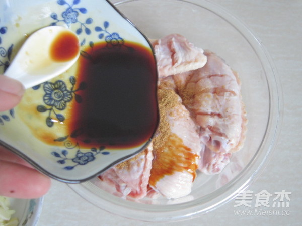 蒜香烤雞翅的做法-家常味烤菜譜-易網健康養生網 蒜香烤雞翅的做法-家常味烤菜譜