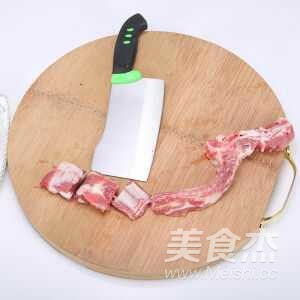 教你燉出好吃的燉排骨和吊高湯的做法-咸鮮味鹵菜譜-易網<a href=http://www.jsjjzhkt.cn/ target=_blank class=infotextkey>健康養生</a>網 教你燉出好吃的燉排骨和吊高湯的做法-咸鮮味鹵菜譜