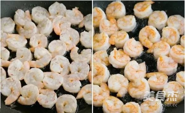 蝦仁蛋炒飯的做法-家常味炒菜譜