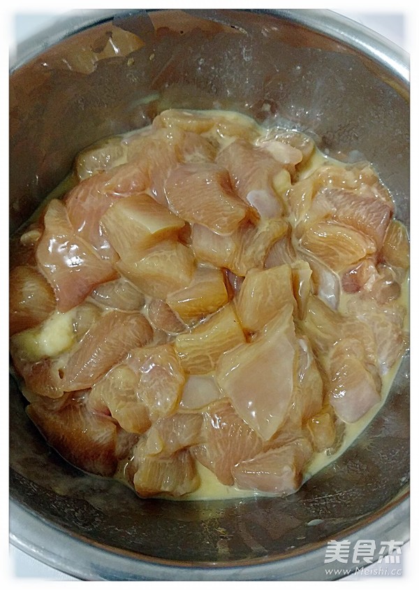 醬爆雞丁的做法-家常味炒菜譜-易網(wǎng)<a href=http://www.jsjjzhkt.cn/ target=_blank class=infotextkey>健康養(yǎng)生</a>網(wǎng) 醬爆雞丁的做法-家常味炒菜譜