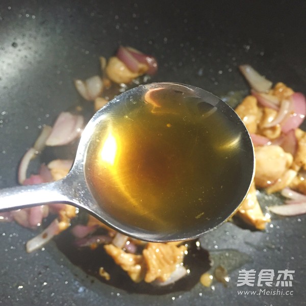 南瓜雞肉燜飯的做法-家常味燜菜譜-易網健康養生網 南瓜雞肉燜飯的做法-家常味燜菜譜