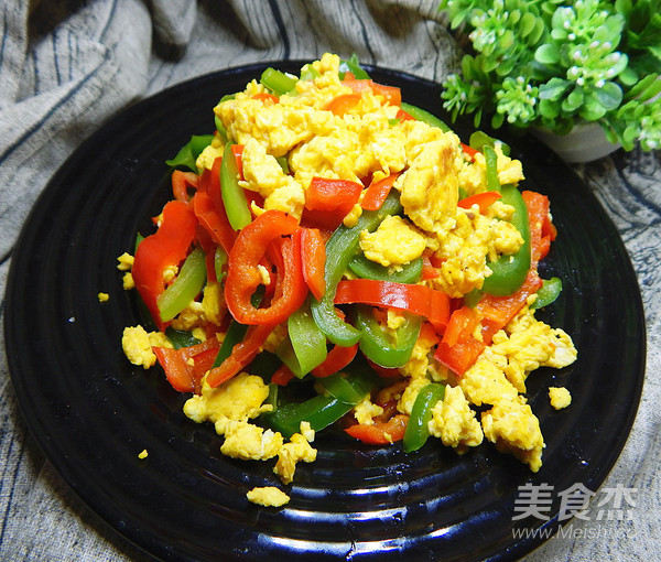 青紅椒炒雞蛋的做法-咸鮮味炒菜譜-易網健康養生網 青紅椒炒雞蛋的做法-咸鮮味炒菜譜