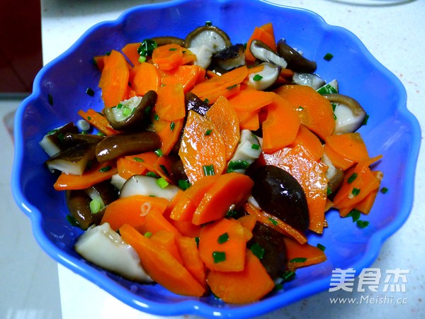 蔥油拌香菇的做法-蔥香味拌菜譜