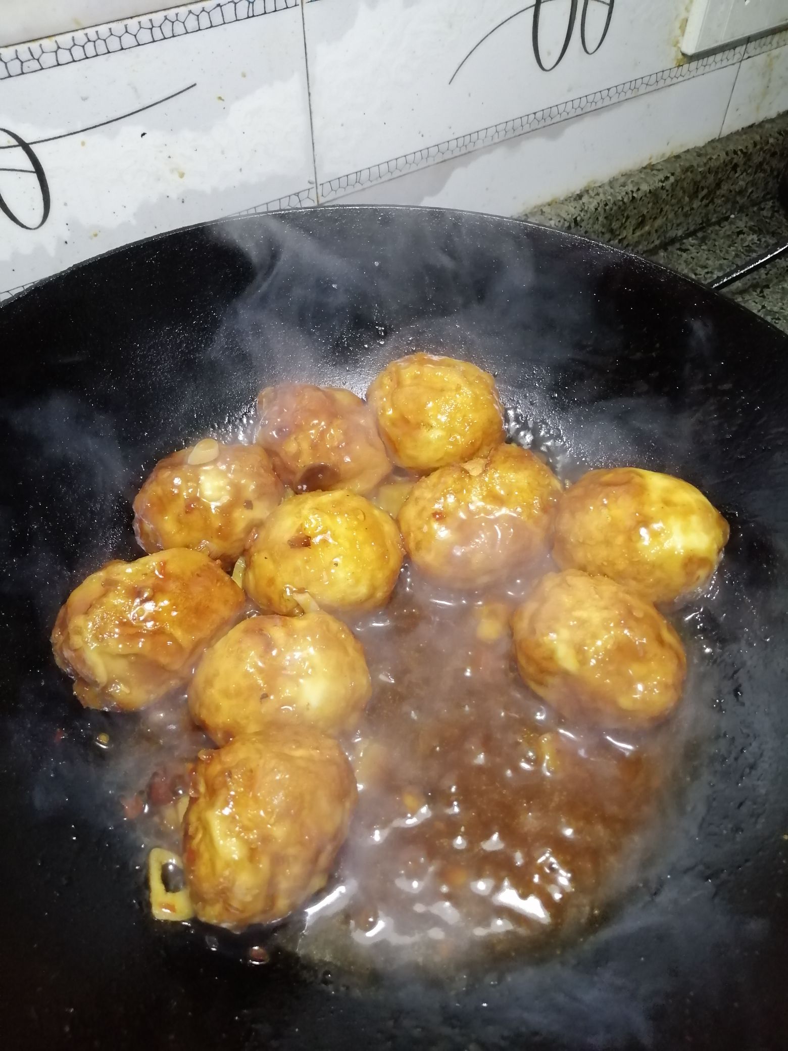 簡單的虎皮雞蛋的做法-家常味炸菜譜-易網健康養生網 簡單的虎皮雞蛋的做法-家常味炸菜譜