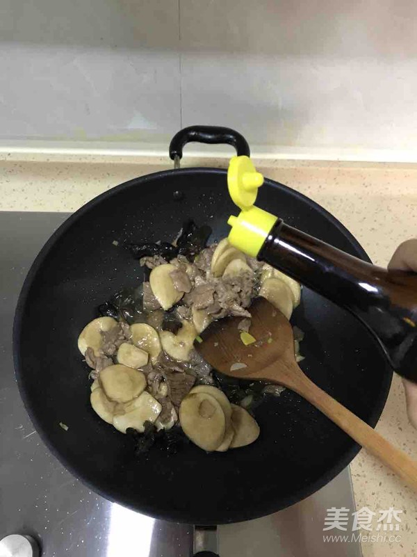 杏鮑菇肉片的做法-家常味炒菜譜-易網健康養生網 杏鮑菇肉片的做法-家常味炒菜譜