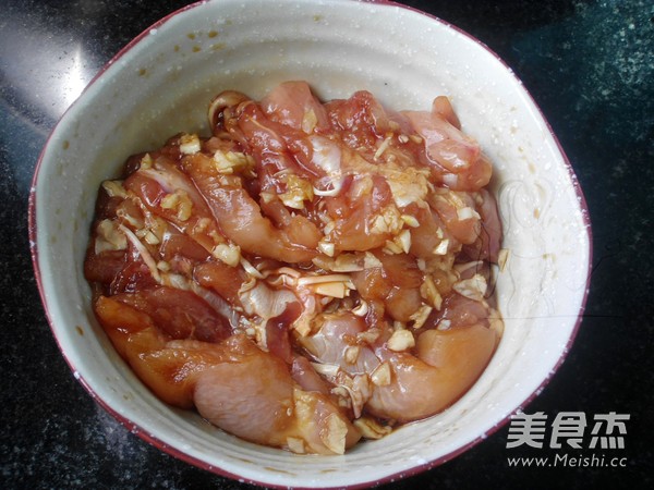 烤雞肉沙拉的做法-家常味烤菜譜-易網健康養生網 烤雞肉沙拉的做法-家常味烤菜譜