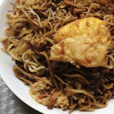 綠豆芽雞蛋炒面的做法-家常味炒菜譜