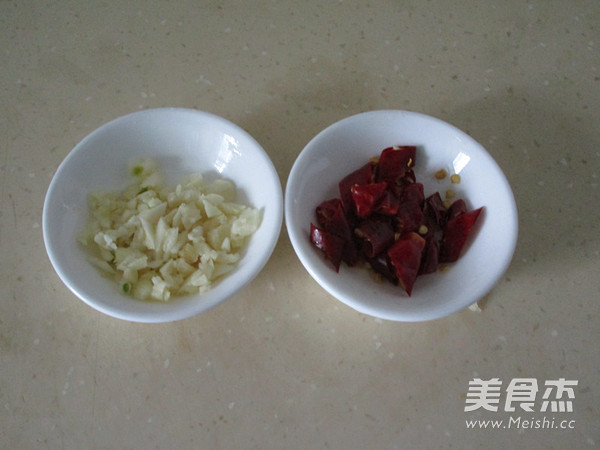 干煸扁豆絲的做法-香辣味炒菜譜-易網(wǎng)健康養(yǎng)生網(wǎng) 干煸扁豆絲的做法-香辣味炒菜譜