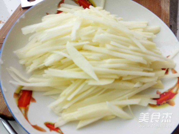 熗炒土豆絲的做法-家常味炒菜譜-易網健康養生網 熗炒土豆絲的做法-家常味炒菜譜