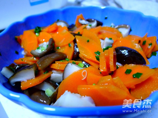 蔥油拌香菇的做法-蔥香味拌菜譜