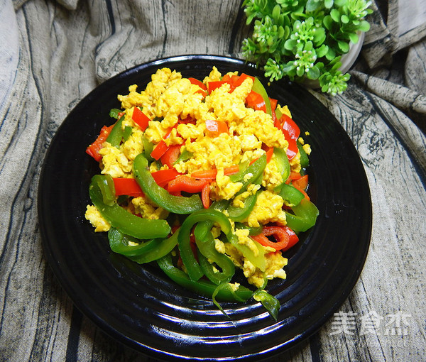 青紅椒炒雞蛋的做法-咸鮮味炒菜譜-易網健康養生網 青紅椒炒雞蛋的做法-咸鮮味炒菜譜