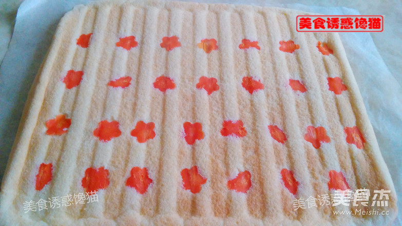 肉松紫薯蛋糕卷的做法-甜味烘焙菜譜-易網健康養生網 肉松紫薯蛋糕卷的做法-甜味烘焙菜譜