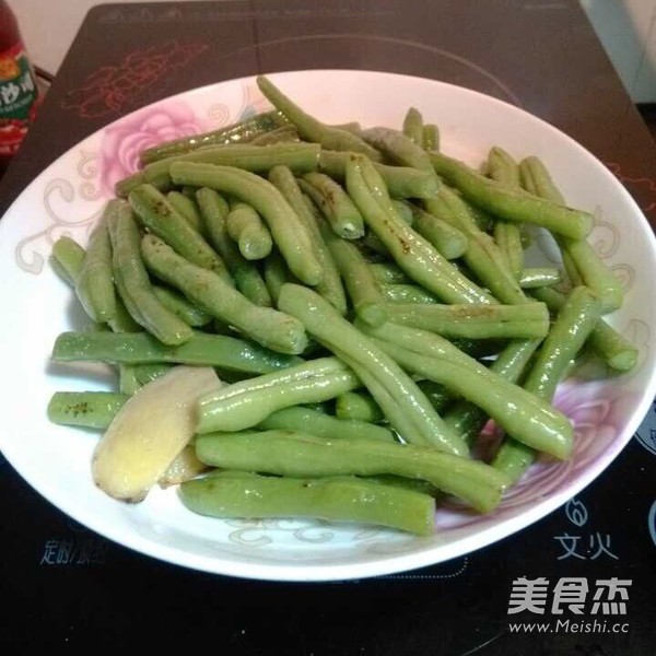肉絲炒四季豆的做法-咸鮮味炒菜譜-易網健康養生網 肉絲炒四季豆的做法-咸鮮味炒菜譜