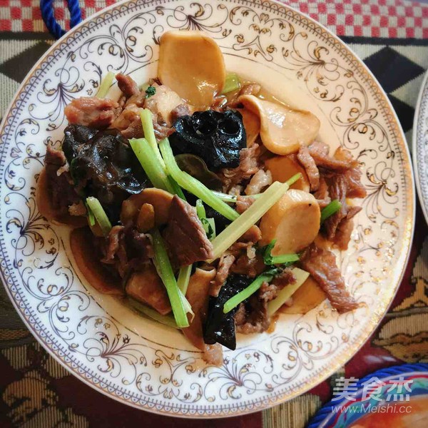 杏鮑菇肉片的做法-家常味炒菜譜-易網健康養生網 杏鮑菇肉片的做法-家常味炒菜譜