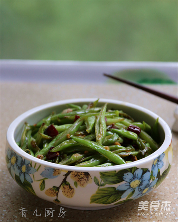 干煸扁豆絲的做法-香辣味炒菜譜-易網(wǎng)健康養(yǎng)生網(wǎng) 干煸扁豆絲的做法-香辣味炒菜譜