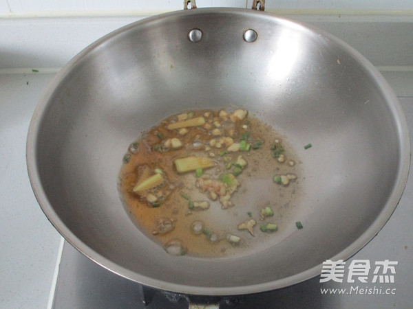 干鍋雞翅蝦的做法-香辣味燒菜譜-易網健康養生網 干鍋雞翅蝦的做法-香辣味燒菜譜