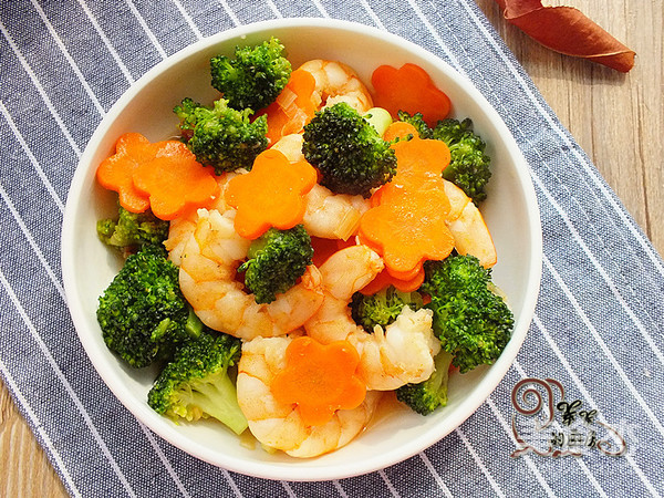 西藍花炒蝦仁的做法-咸鮮味炒菜譜-易網健康養生網 西藍花炒蝦仁的做法-咸鮮味炒菜譜