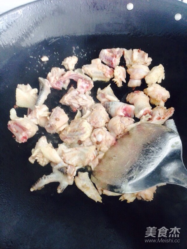 香菇炒雞的做法-家常味炒菜譜-易網(wǎng)健康養(yǎng)生網(wǎng) 香菇炒雞的做法-家常味炒菜譜