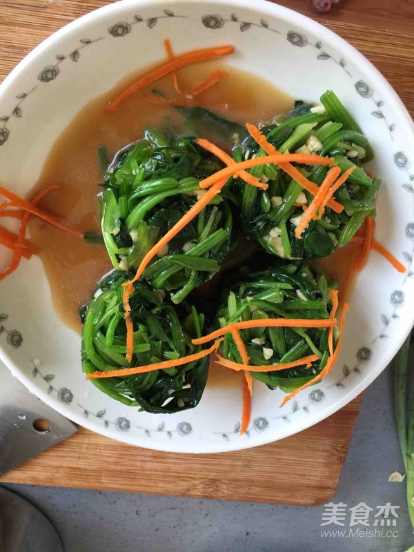 涼拌菠菜的做法-家常味拌菜譜-易網健康養生網 涼拌菠菜的做法-家常味拌菜譜