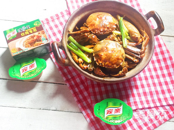 大閘蟹燜滑雞的做法-家常味燜菜譜-易網(wǎng)健康養(yǎng)生網(wǎng) 大閘蟹燜滑雞的做法-家常味燜菜譜