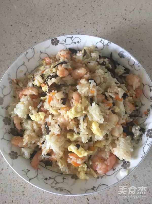 簡易版蝦仁雞蛋炒飯的做法-咸鮮味炒菜譜