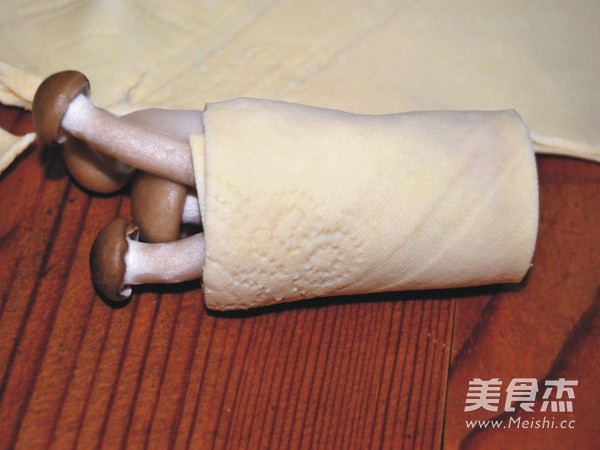 百葉培根菌菇卷的做法-咸鮮味蒸菜譜-易網健康養(yǎng)生網 百葉培根菌菇卷的做法-咸鮮味蒸菜譜