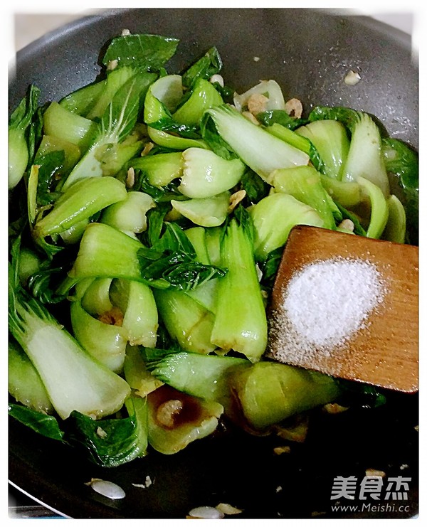 海米炒油菜的做法-咸鮮味炒菜譜-易網健康養生網 海米炒油菜的做法-咸鮮味炒菜譜