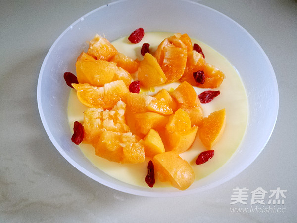 牛奶燉雞蛋的做法-奶香味蒸菜譜-易網健康養生網 牛奶燉雞蛋的做法-奶香味蒸菜譜