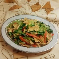 西芹炒豆皮的做法-家常味炒菜譜