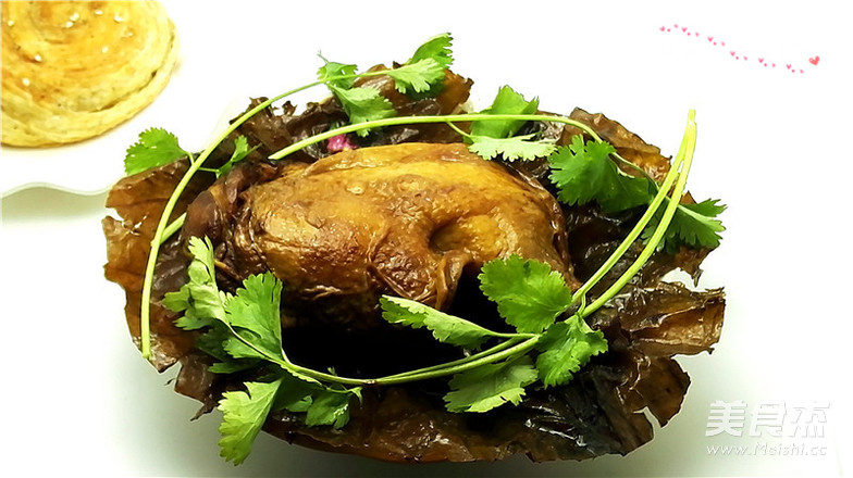 荷葉香酥雞腿的做法-其它口味燉菜譜-易網健康養生網 荷葉香酥雞腿的做法-其它口味燉菜譜