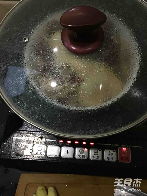 燉童子雞湯的做法-咸鮮味燉菜譜-易網健康養生網 燉童子雞湯的做法-咸鮮味燉菜譜