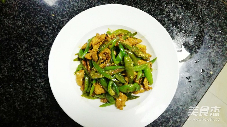 辣椒炒肉的做法-蒜香味炒菜譜-易網健康養生網 辣椒炒肉的做法-蒜香味炒菜譜