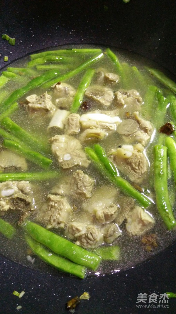 排骨燉豆角的做法-香辣味燉菜譜-易網健康養生網 排骨燉豆角的做法-香辣味燉菜譜