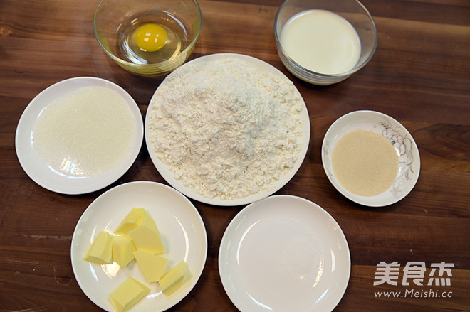 德普烤箱食譜——肉松面包卷的做法-甜味烘焙菜譜