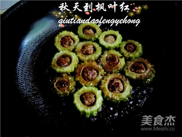 苦中作樂之苦瓜釀肉的做法-苦香味其它工藝菜譜-易網健康養生網 苦中作樂之苦瓜釀肉的做法-苦香味其它工藝菜譜