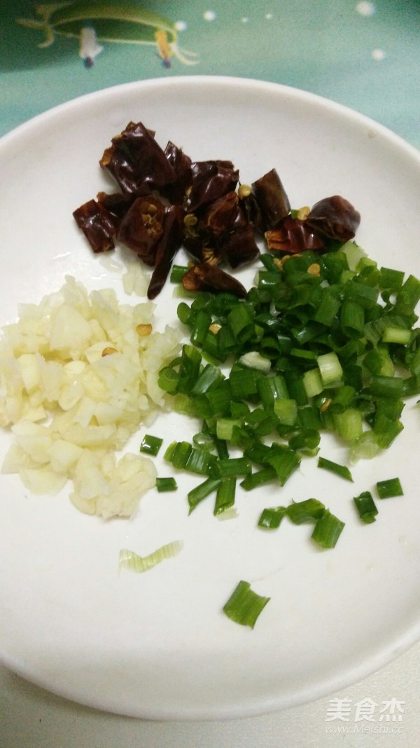 排骨燉豆角的做法-香辣味燉菜譜-易網健康養生網 排骨燉豆角的做法-香辣味燉菜譜