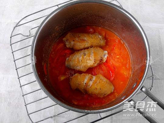 番茄煮雞翅的做法-家常味煮菜譜