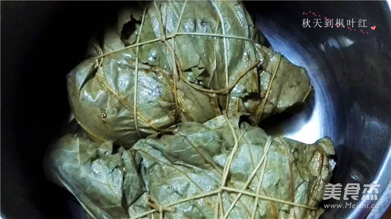 荷葉香酥雞腿的做法-其它口味燉菜譜-易網健康養生網 荷葉香酥雞腿的做法-其它口味燉菜譜