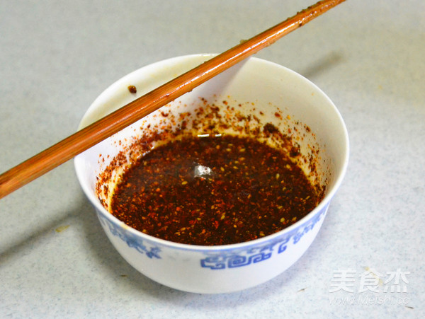 盛夏中的清涼味道—雞絲涼面的做法-咸鮮味拌菜譜-易網(wǎng)健康養(yǎng)生網(wǎng) 盛夏中的清涼味道—雞絲涼面的做法-咸鮮味拌菜譜