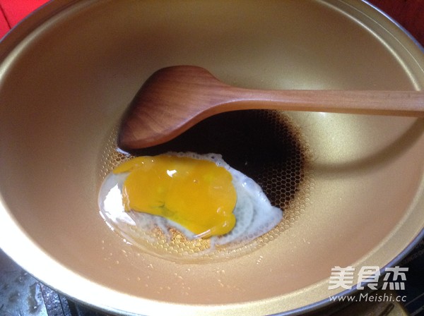 蛋炒飯的做法-咸鮮味炒菜譜